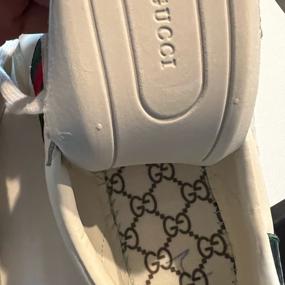 Authentic Gucci shoes - Picture 6 of 7